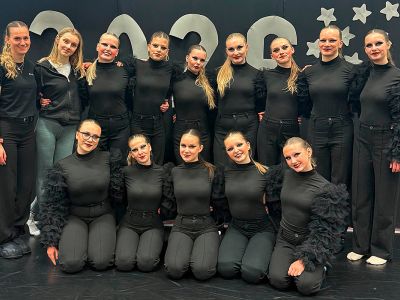 Die Jazz Fighters mit Trainerin Pia Lechelt