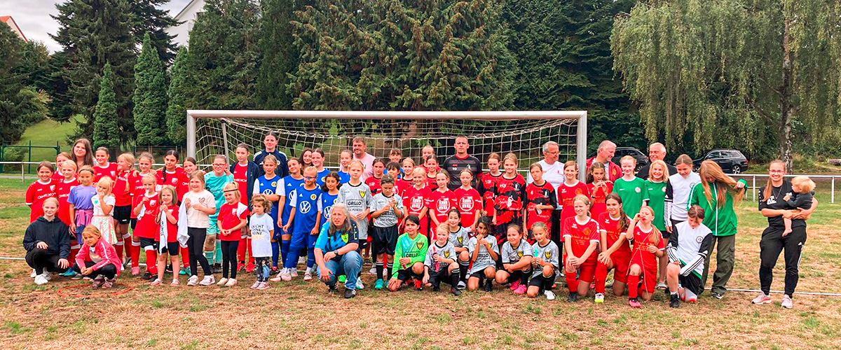 Alle Teams stellten sich zum Siegerfoto. 				  Foto: NFV Kreis Nordharz.