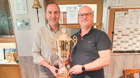 Feuerwehr holt sich den AAV-Wanderpokal