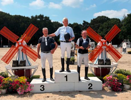 Der Algermissener Bernward Engelke, hier auf seinem Reitpferd „Quizduell“, steht beim internationalen Reitturnier in Holland zweimal auf dem Siegertreppchen.