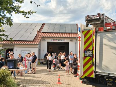 Das Dorf trifft sich rund ums Feuerwehrgerätehaus mitten im historischen Kern von Klein Lafferde.
