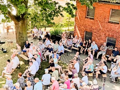 Fest verband gelebten Glauben, Gemeinschaft und Unterhaltung.
