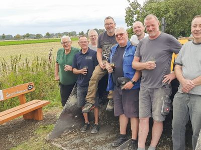 Von links: Bankerbauer Frank Sickfeld, Holger Schulz, Martin Thom, Bernd Oehlke, Präsident Stefan Sickfeld, Torsten Czech, Olaf Matzack und Jürgen Reineke.