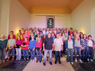 Spätsommerkonzert von TonArt Wendeburg und TaktLos Groß Schwülper begeistert das Publikum.